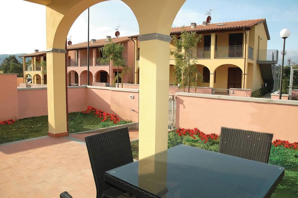 Baia Fiorita Apartment Porto Azzurro Phòng bức ảnh