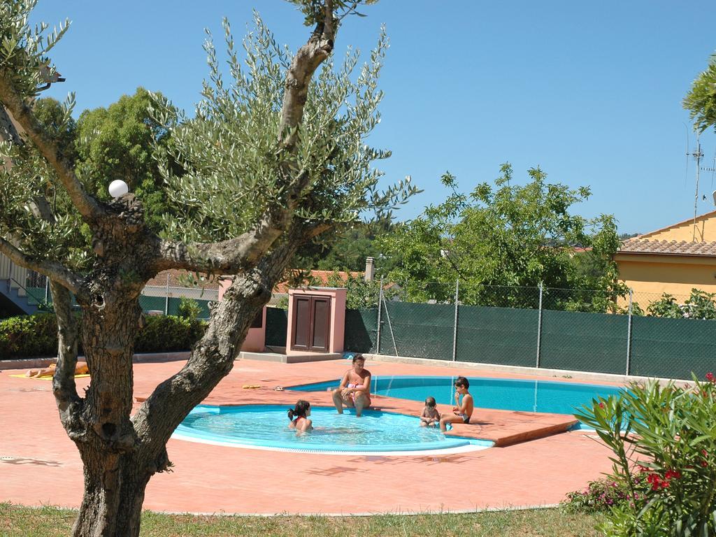 Baia Fiorita Apartment Porto Azzurro Ngoại thất bức ảnh